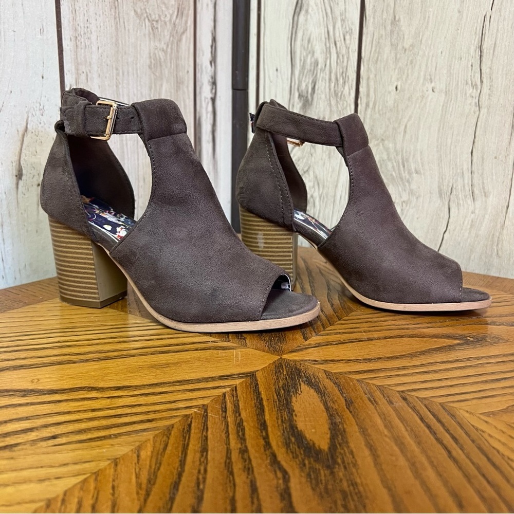 Christian Lacroix Peep Toe Brown Suede Booties | Women's Size 7.5 ๐ขโจ - Picture 5 of 11